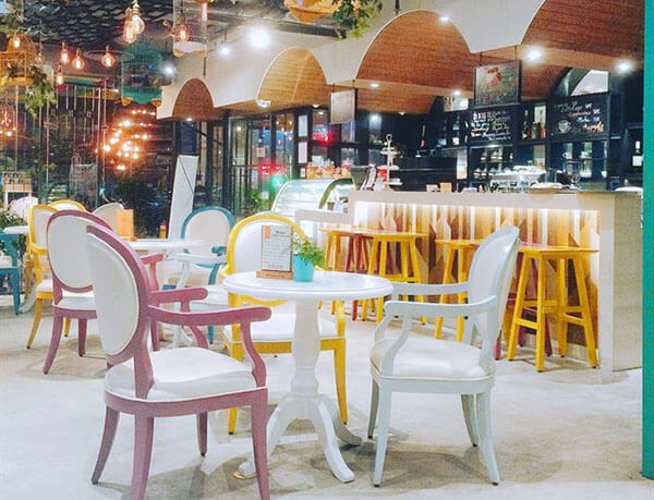 Cách trang trí noel cho quán cafe đẹp nhất giáng sinh 2019